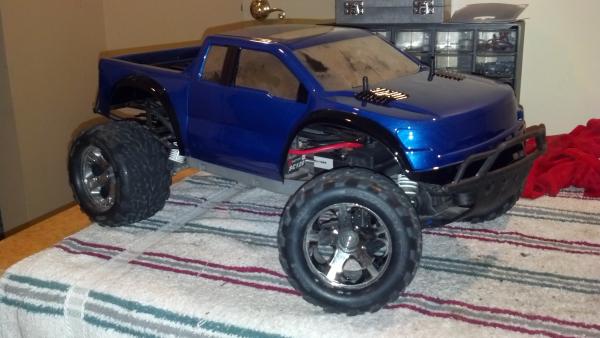 Slash 4x4 with Raptor body