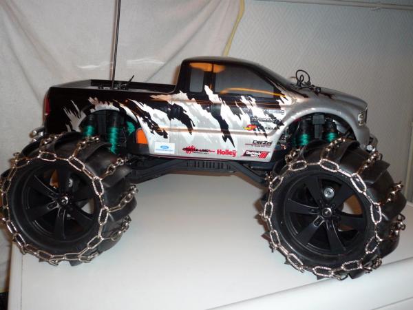 Traxxas E-Maxx 3906
4S lipo, BK Wanderer 7XL, MGM ComPro 12018-3 Expert