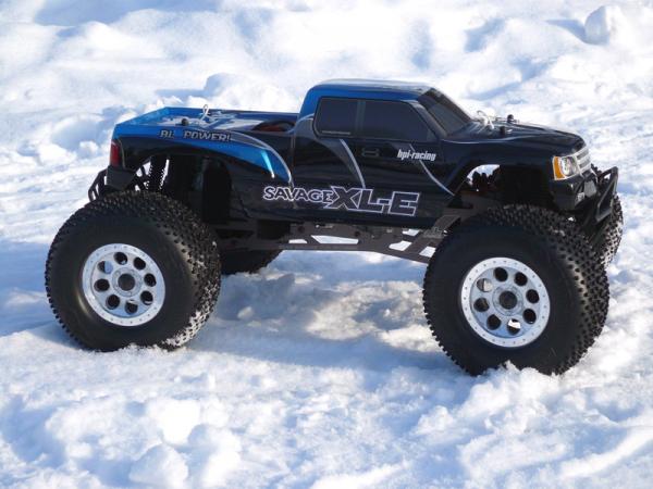 HPI Savage XL
6S lipo, KB45-12L 1400kv, Mamba Monster Max
reversed Kershaw Direct Drive transmission